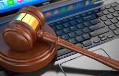 Condenan a Google por injurias en un blog a abogada de Rosario